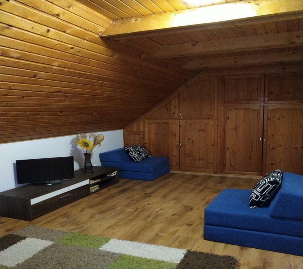 Erzsebet Vendeghaz Es Apartman Hajdúszoboszló Zewnętrze zdjęcie